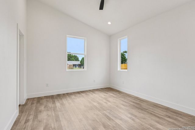 1535 Lennon St. No 4, San Antonio, TX 78223