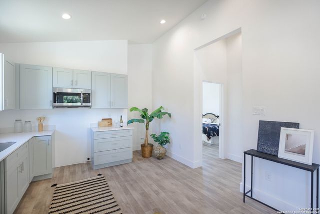 1535 Lennon St. No 4, San Antonio, TX 78223