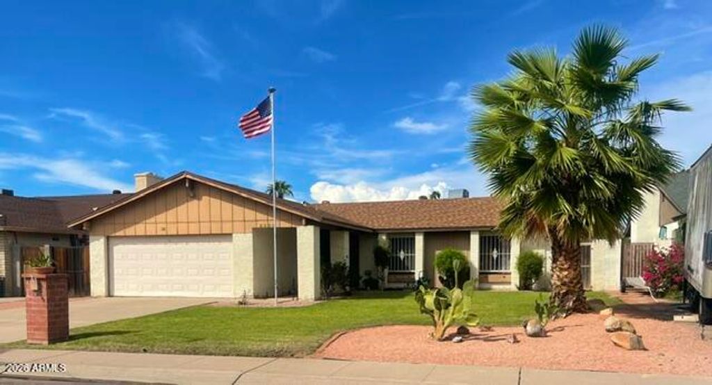 3932 W BECKER Lane, Phoenix, AZ 85029 — exterior