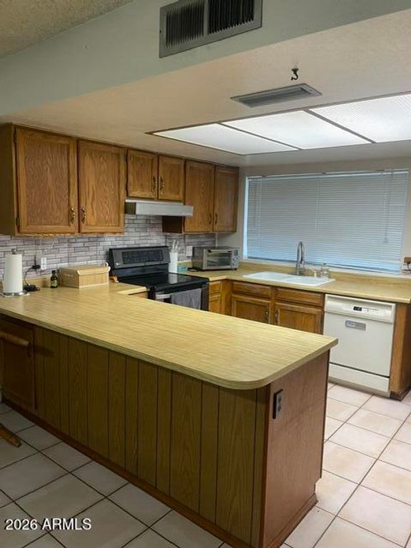 3932 W BECKER Lane, Phoenix, AZ 85029 — photo 3