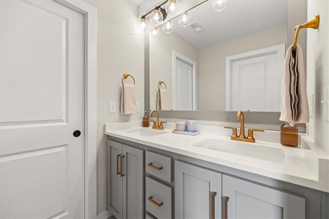 15269 W 171st Terrace, Olathe, KS 66062