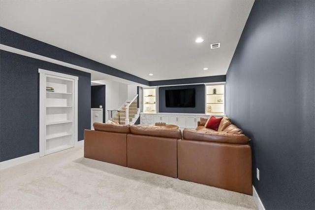 15269 W 171st Terrace, Olathe, KS 66062
