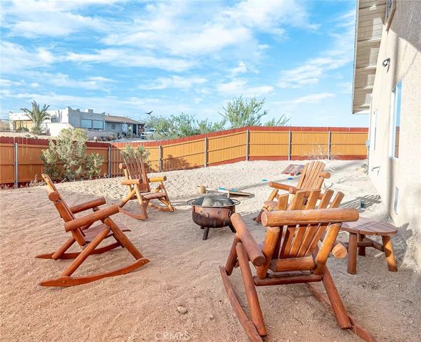 5853 Linda Lee Drive, Yucca Valley, CA 92284