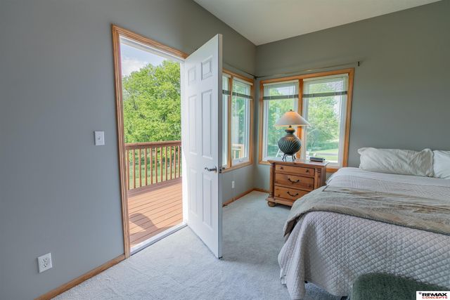 3330 Prairieview Drive, Lincoln, NE 68504