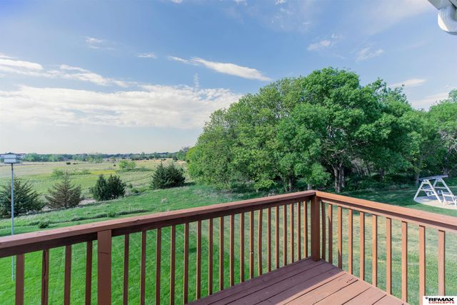 3330 Prairieview Drive, Lincoln, NE 68504