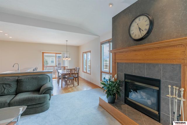 3330 Prairieview Drive, Lincoln, NE 68504
