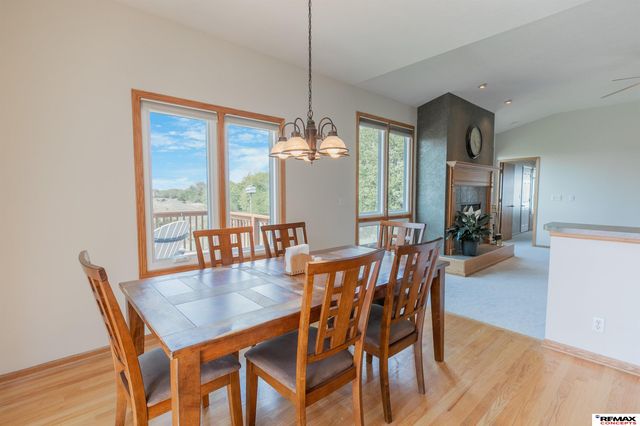 3330 Prairieview Drive, Lincoln, NE 68504