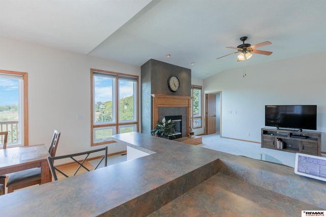 3330 Prairieview Drive, Lincoln, NE 68504
