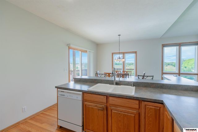 3330 Prairieview Drive, Lincoln, NE 68504
