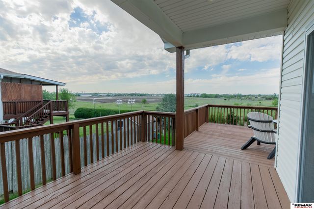 3330 Prairieview Drive, Lincoln, NE 68504