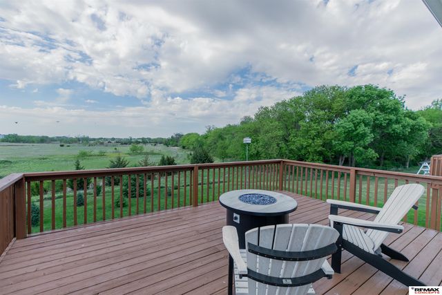 3330 Prairieview Drive, Lincoln, NE 68504