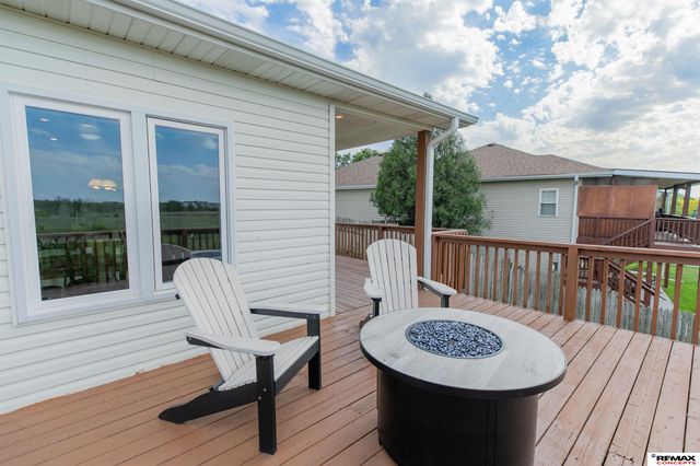 3330 Prairieview Drive, Lincoln, NE 68504