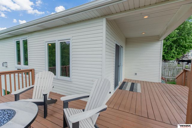 3330 Prairieview Drive, Lincoln, NE 68504