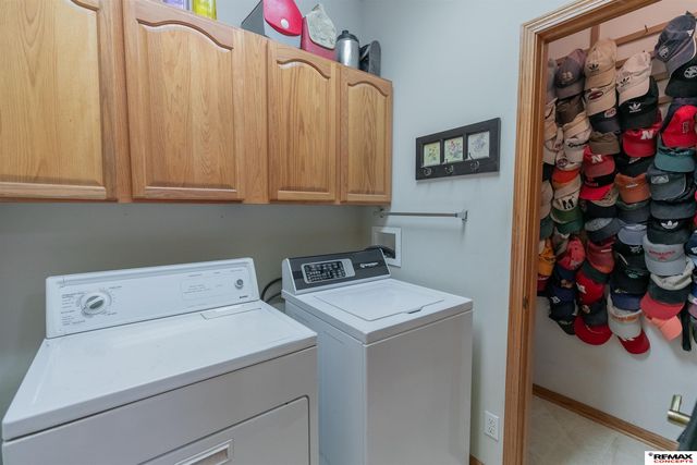 3330 Prairieview Drive, Lincoln, NE 68504