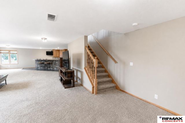 3330 Prairieview Drive, Lincoln, NE 68504