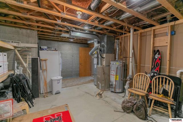 3330 Prairieview Drive, Lincoln, NE 68504