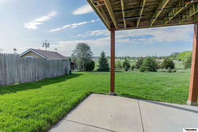 3330 Prairieview Drive, Lincoln, NE 68504