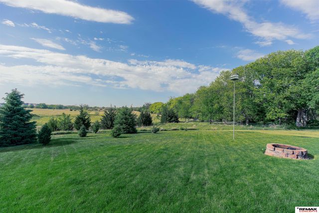3330 Prairieview Drive, Lincoln, NE 68504