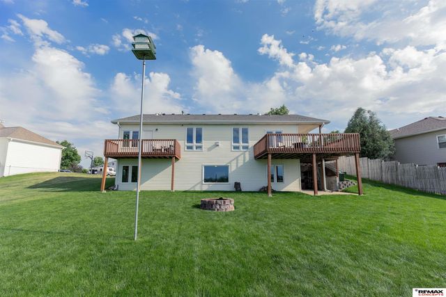 3330 Prairieview Drive, Lincoln, NE 68504