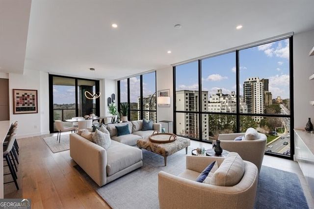 2425 Peachtree Road NE 1401, Atlanta, GA 30305