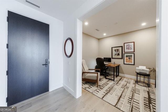 2425 Peachtree Road NE 1401, Atlanta, GA 30305