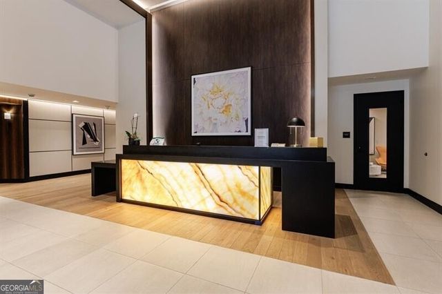 2425 Peachtree Road NE 1401, Atlanta, GA 30305