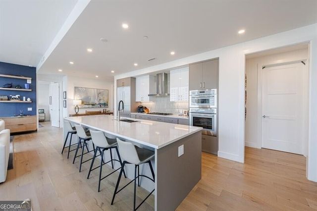 2425 Peachtree Road NE 1401, Atlanta, GA 30305