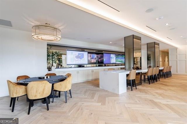 2425 Peachtree Road NE 1401, Atlanta, GA 30305