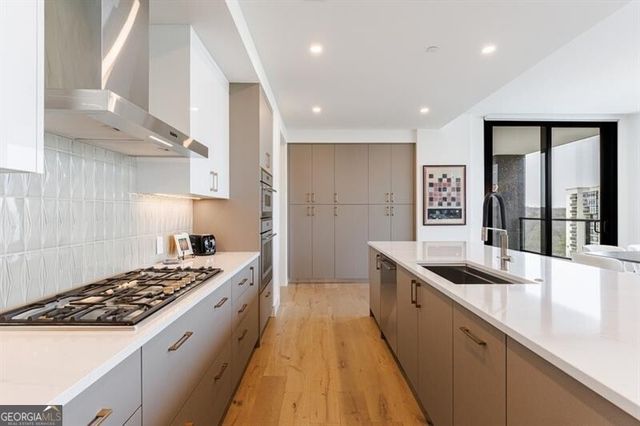 2425 Peachtree Road NE 1401, Atlanta, GA 30305