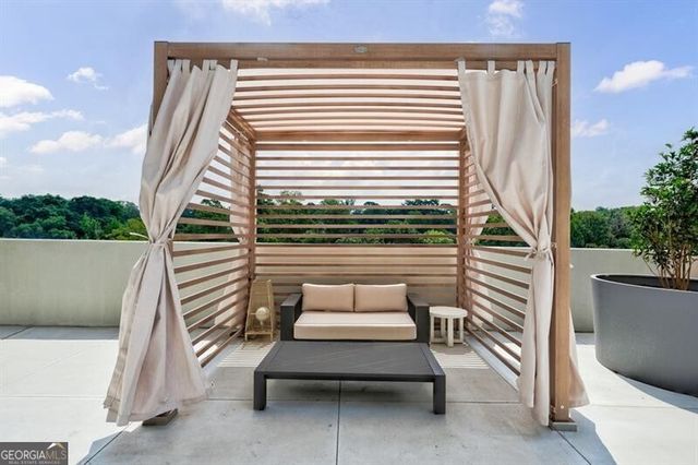 2425 Peachtree Road NE 1401, Atlanta, GA 30305