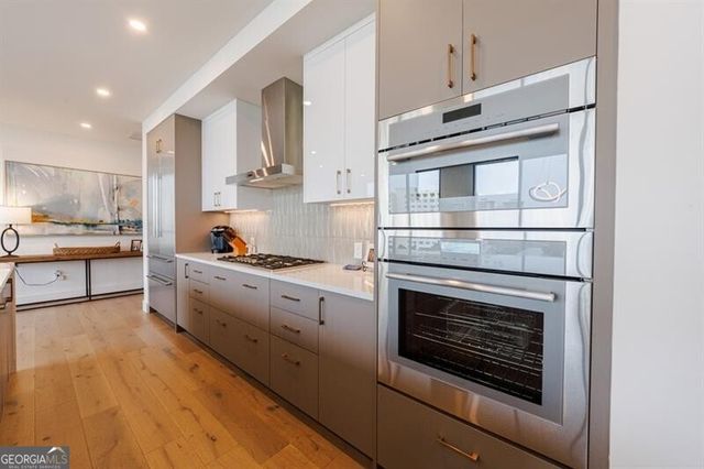 2425 Peachtree Road NE 1401, Atlanta, GA 30305