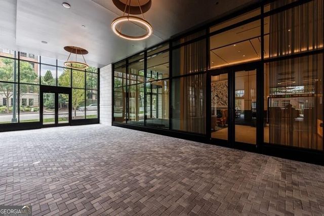 2425 Peachtree Road NE 1401, Atlanta, GA 30305