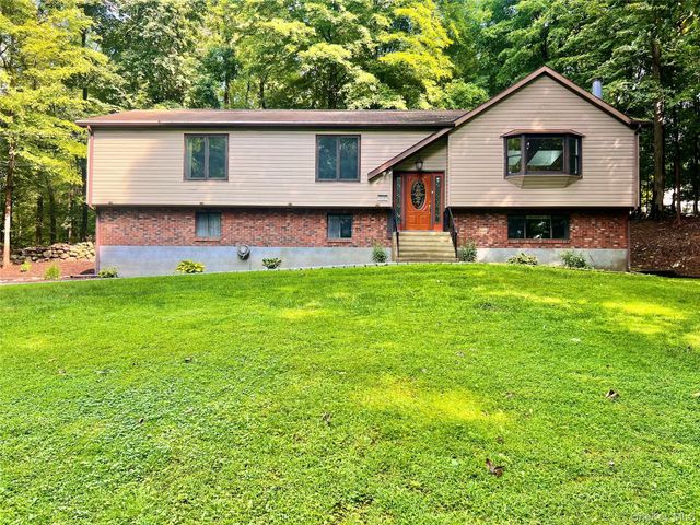 5 Trolley Road, Cortlandt Manor, NY 10567