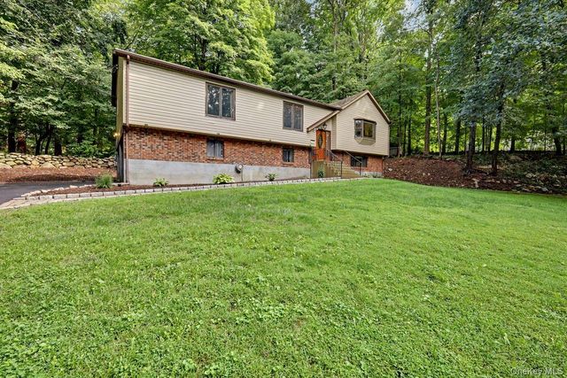 5 Trolley Road, Cortlandt Manor, NY 10567