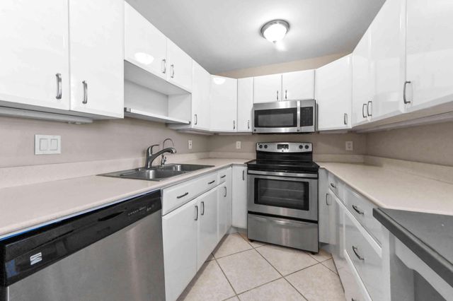 3575 S OCEAN Boulevard 305, South Palm Beach, FL 33480