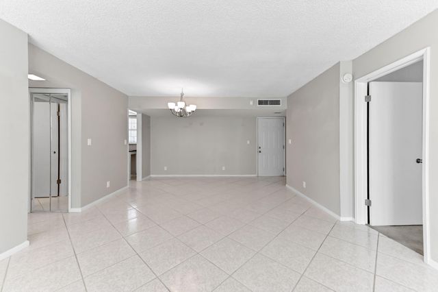 3575 S OCEAN Boulevard 305, South Palm Beach, FL 33480