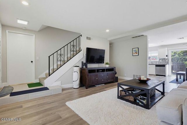 15160 Varsity Street A, Moorpark, CA 93021