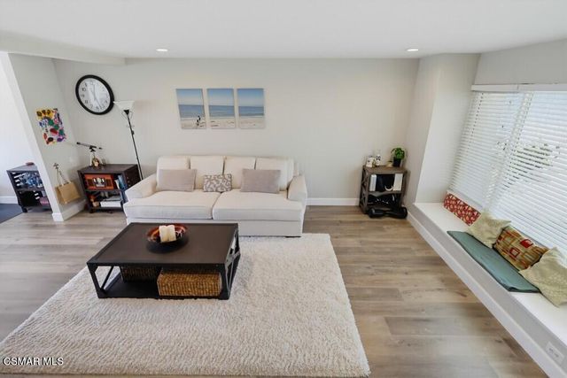 15160 Varsity Street A, Moorpark, CA 93021