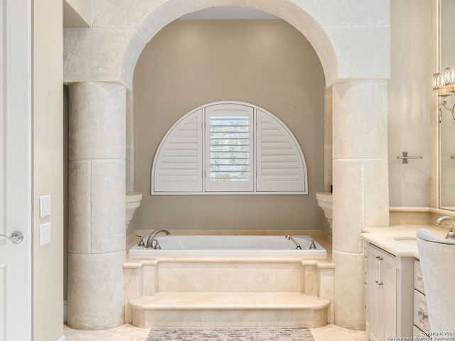 14 Duxbury Park, San Antonio, TX 78257