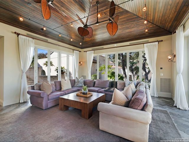 14 Duxbury Park, San Antonio, TX 78257