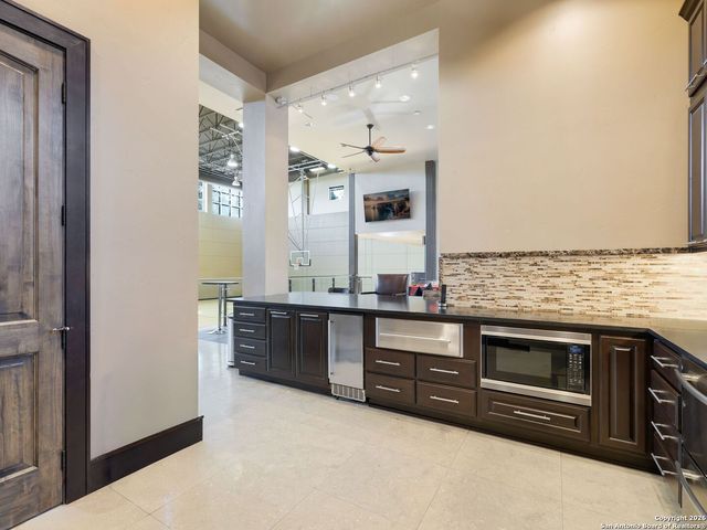 14 Duxbury Park, San Antonio, TX 78257