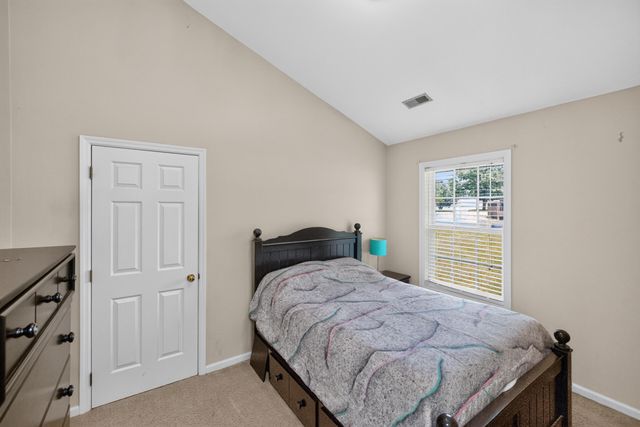 141 White Oak Trace, Lexington, KY 40511