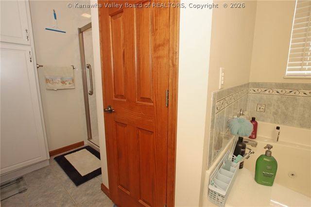 230 Frazier Way, Scott Depot, WV 25560