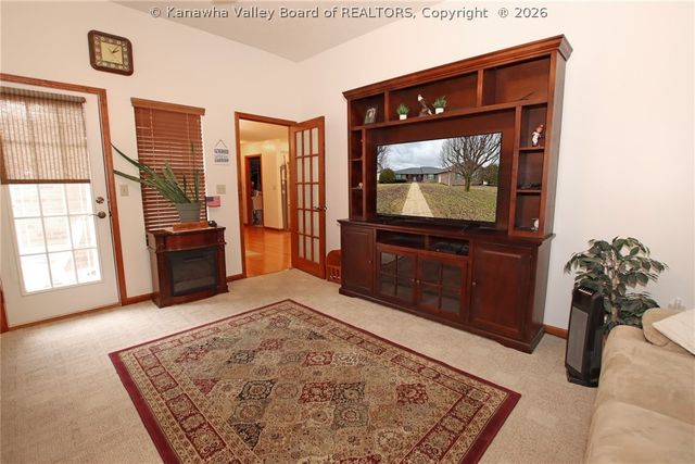 230 Frazier Way, Scott Depot, WV 25560