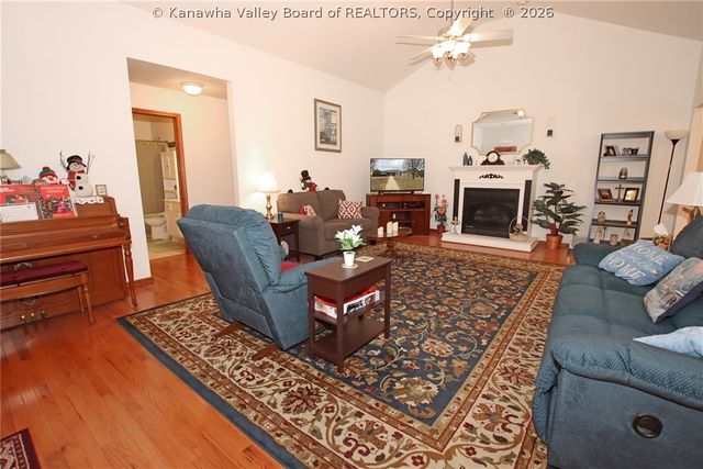 230 Frazier Way, Scott Depot, WV 25560