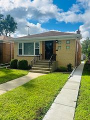 62 E 144th Street, Riverdale, IL 60827
