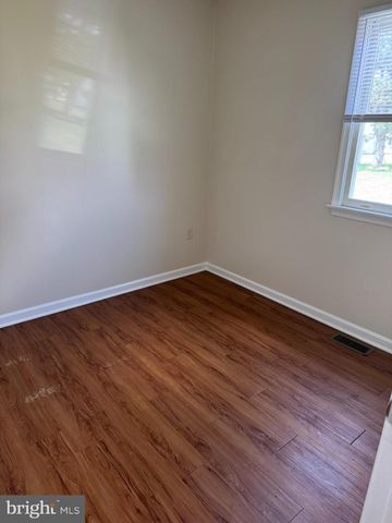 527 WOODSTOCK RD, Chambersburg, PA 17201
