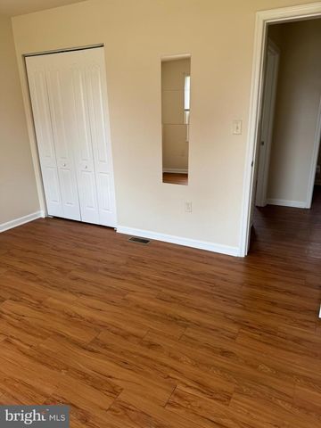 527 WOODSTOCK RD, Chambersburg, PA 17201