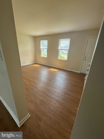 527 WOODSTOCK RD, Chambersburg, PA 17201