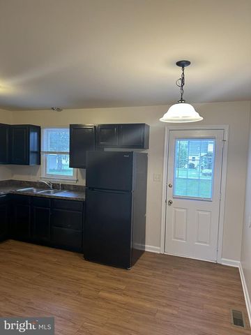 527 WOODSTOCK RD, Chambersburg, PA 17201